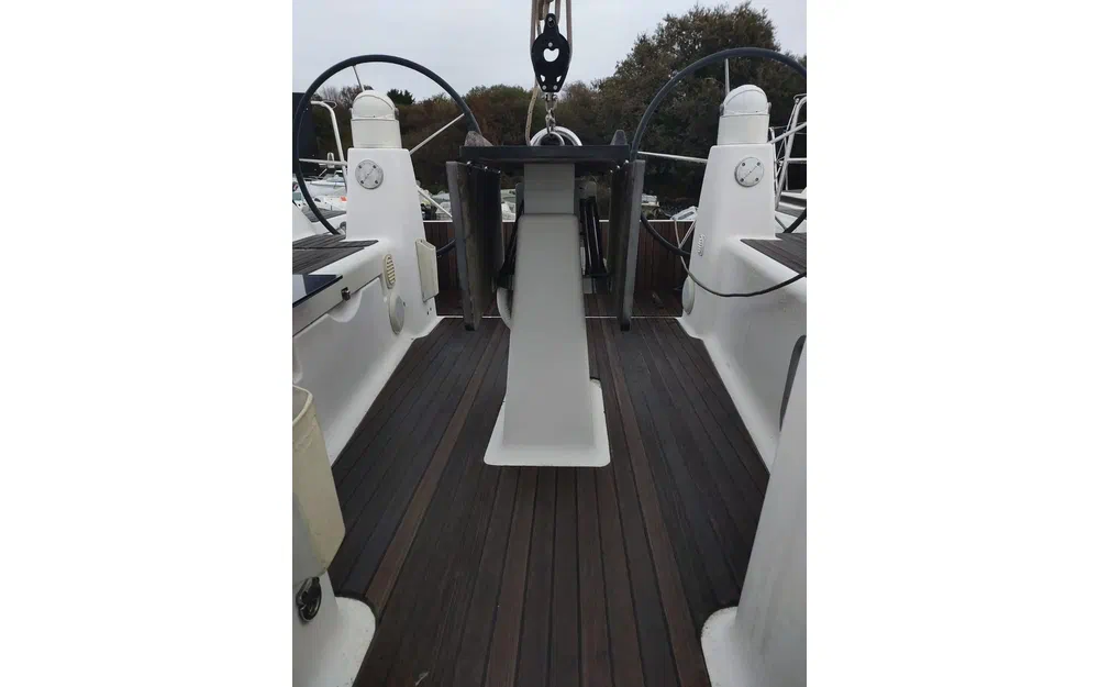 slider 11 Dufour 335 Grand Large