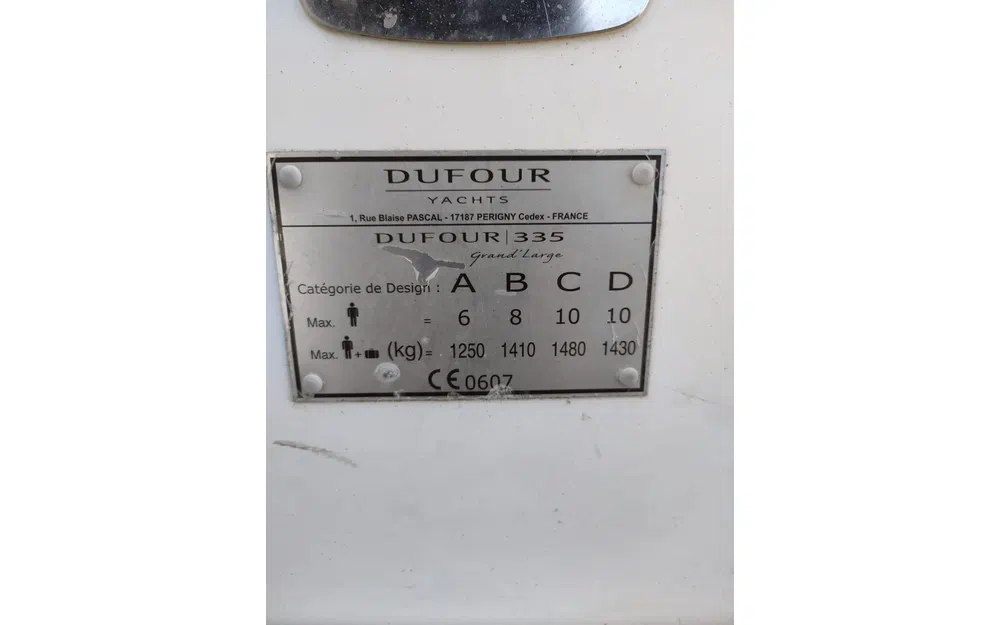 slider 12 Dufour 335 Grand Large