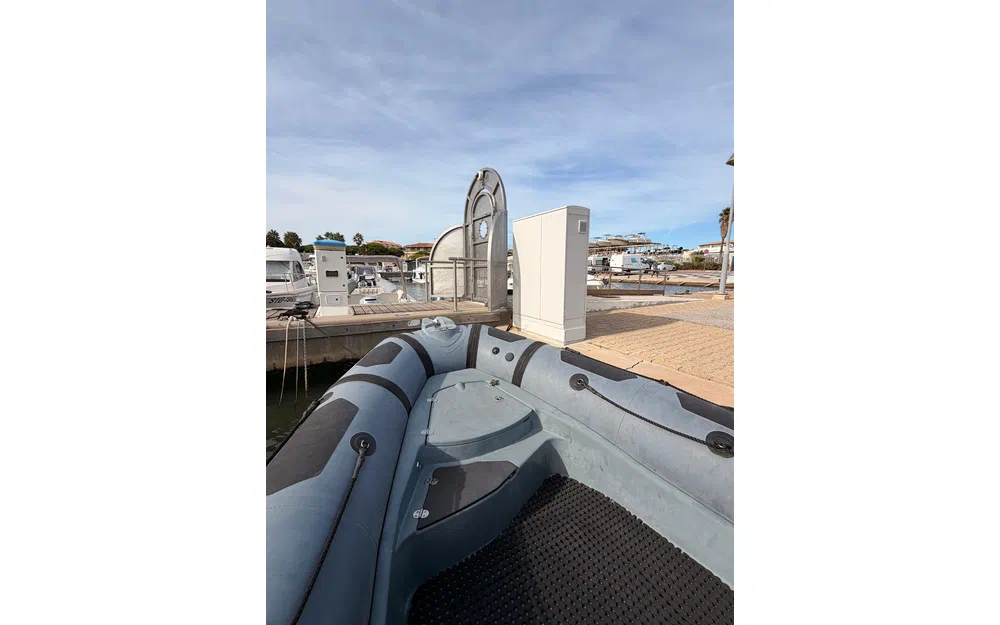 slider 10 Aka Marine R75 C Hypalon