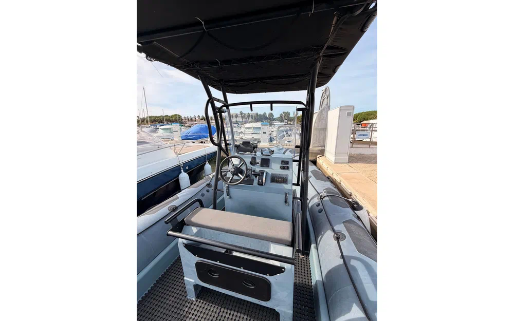 slider 11 Aka Marine R75 C Hypalon