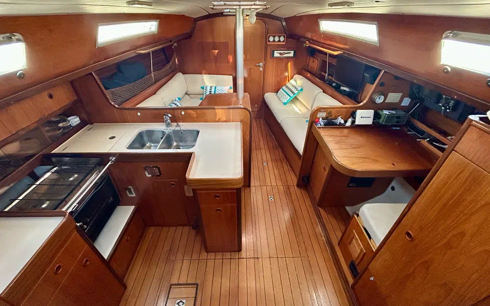slider 1 Beneteau First 375