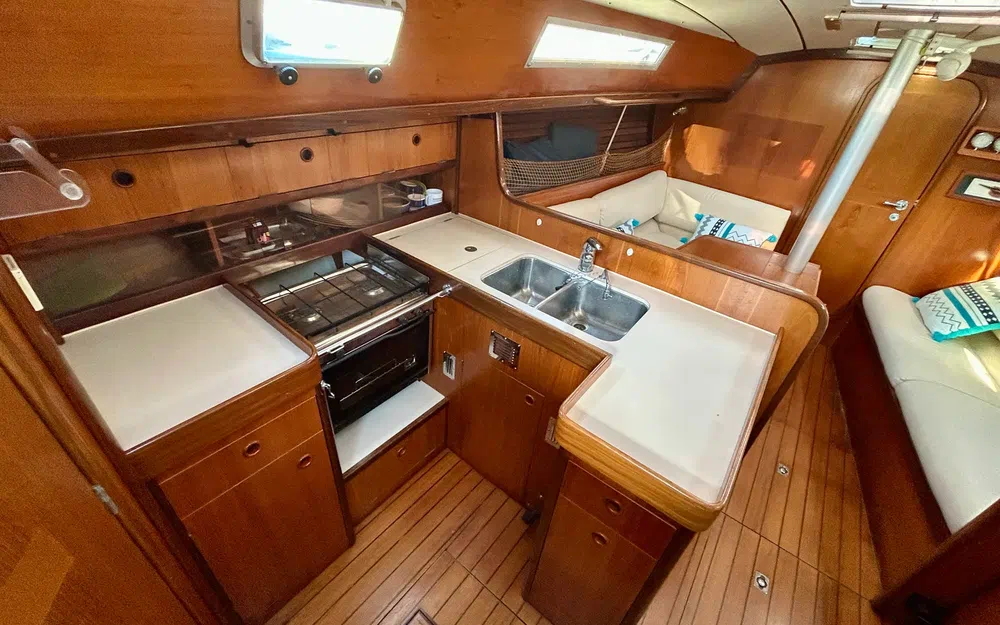 slider 2 Beneteau First 375