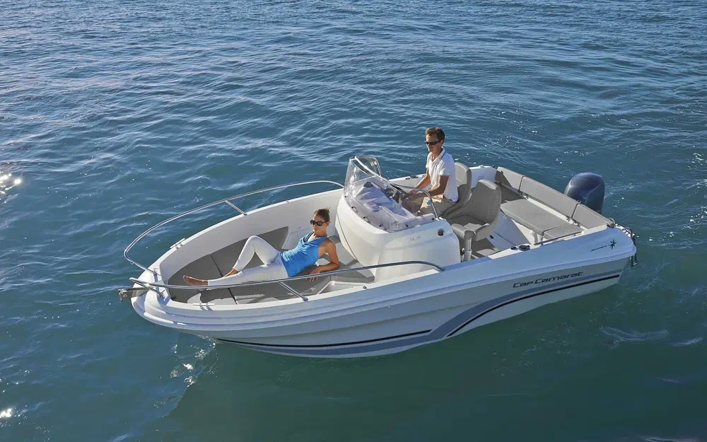 slider 1 Jeanneau Cap Camarat 5.5 CC Serie 2
