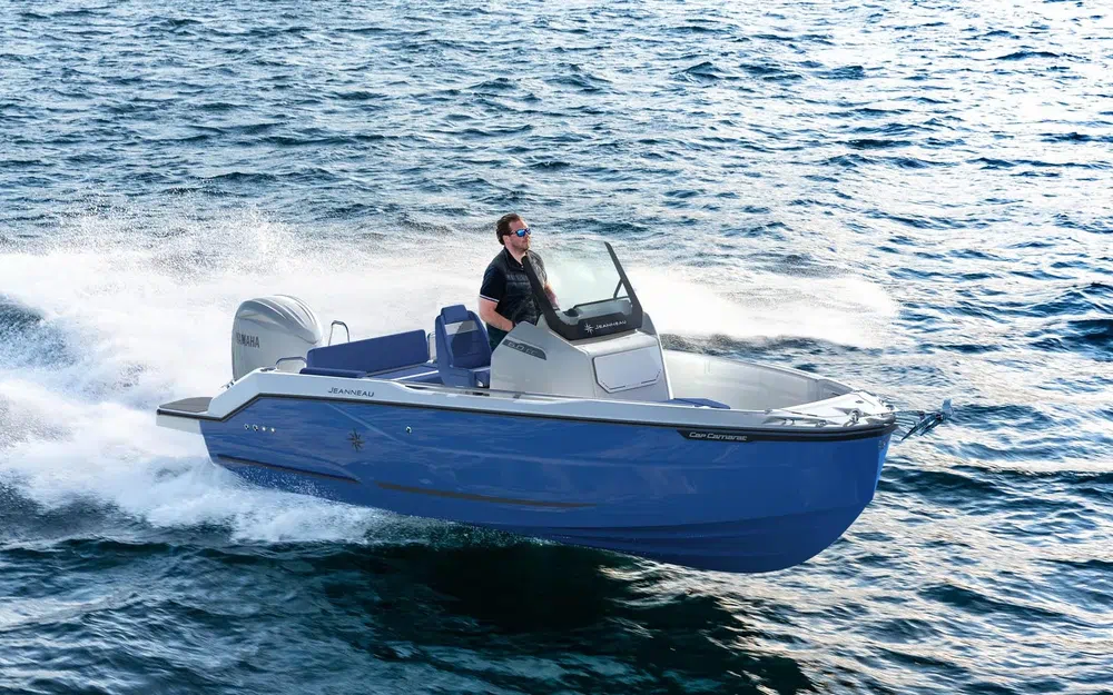 slider 10 Jeanneau Cap Camarat