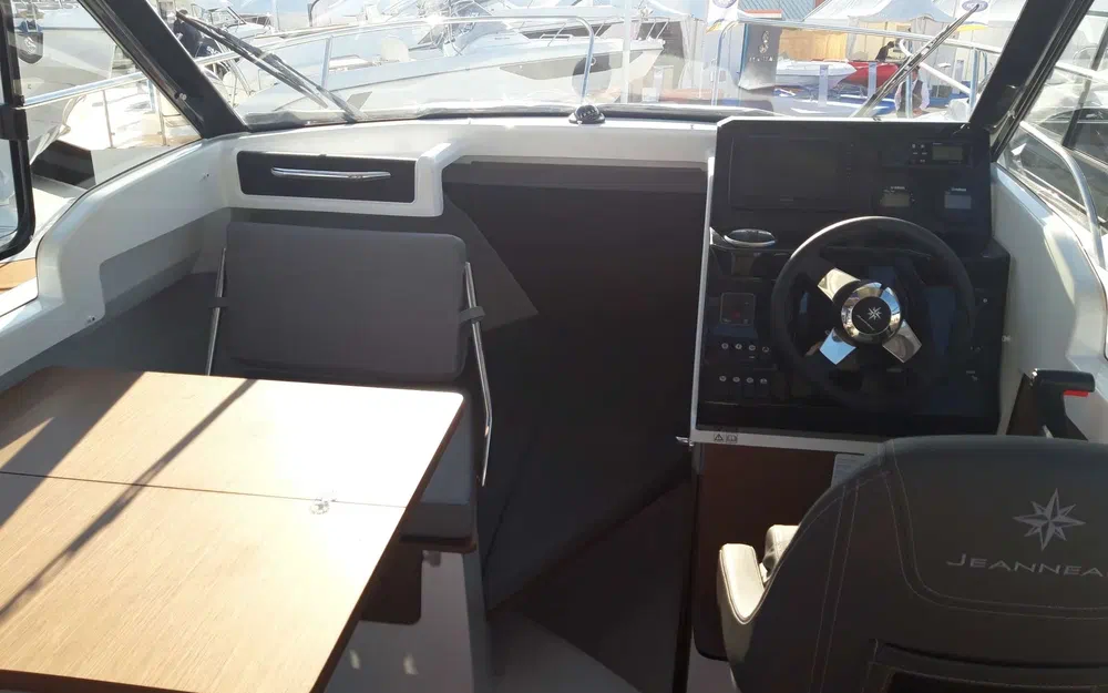 slider 4 Jeanneau Merry Fisher 695 Serie 2