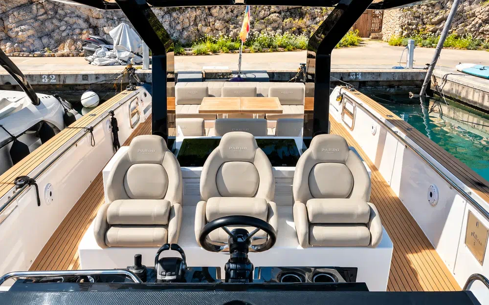slider 11 Pardo Yachts Pardo 43