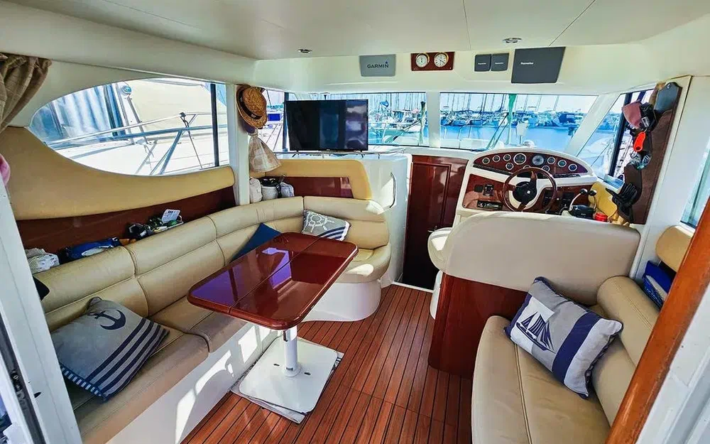 slider 11 Jeanneau Prestige 32 Fly