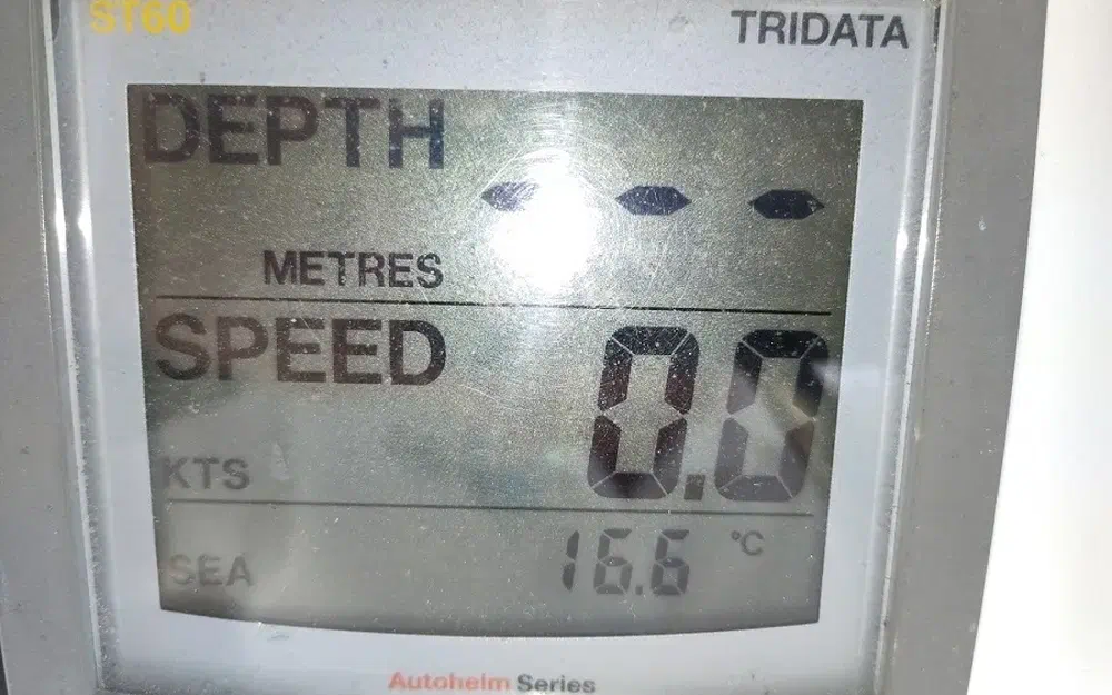 slider 9 Beneteau Cyclades 39.3
