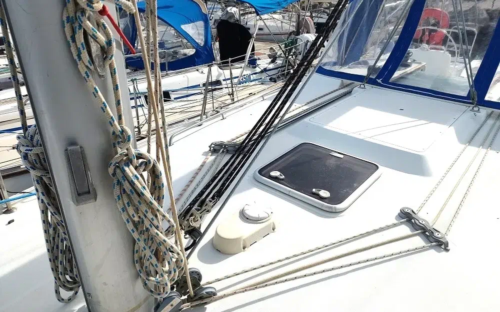 slider 17 Beneteau Cyclades 39.3