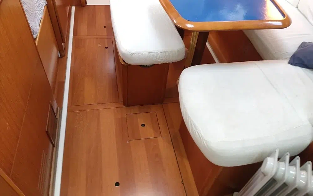 slider 28 Beneteau Cyclades 39.3