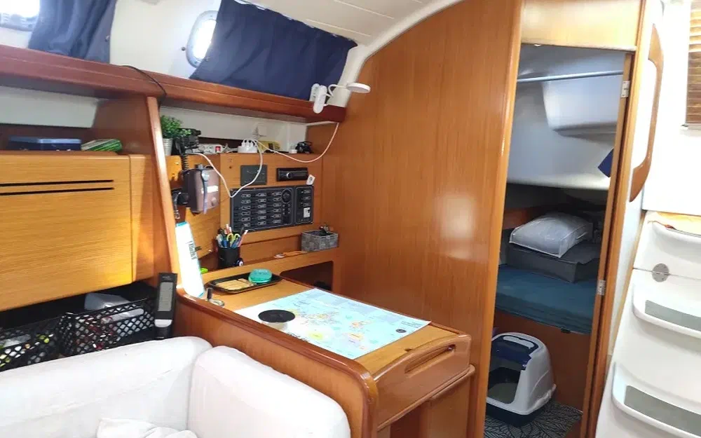 slider 33 Beneteau Cyclades 39.3