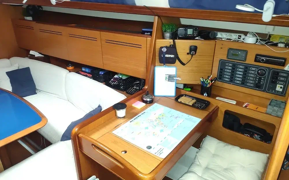 slider 34 Beneteau Cyclades 39.3