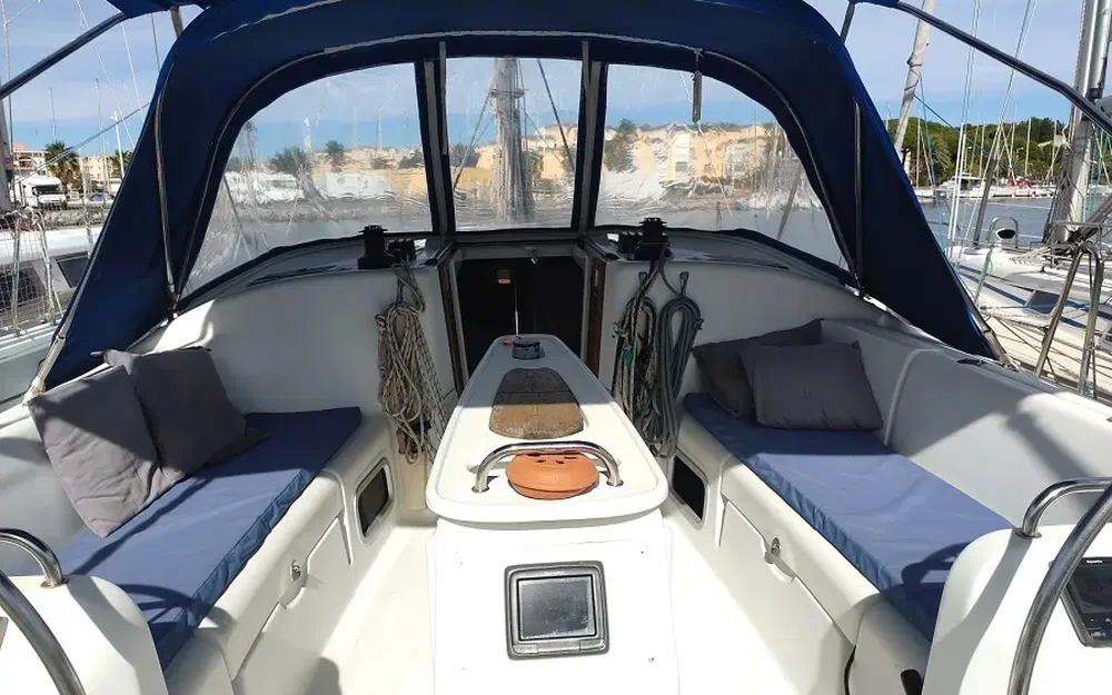 slider 3 Beneteau Cyclades 39.3
