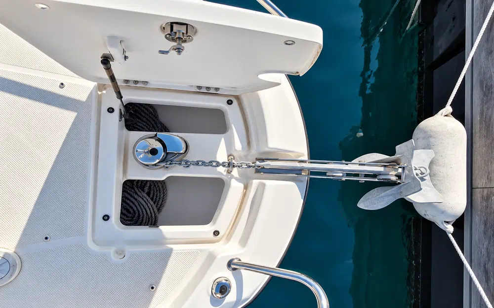 slider 11 Quicksilver 605 Sundeck
