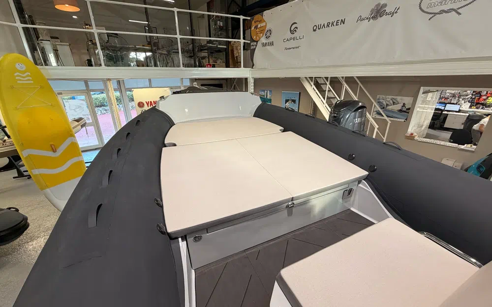 slider 21 Capelli 900 CHASE