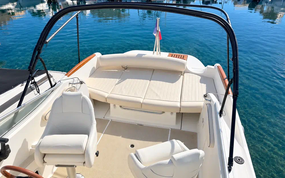 slider 12 Jeanneau Leader 705