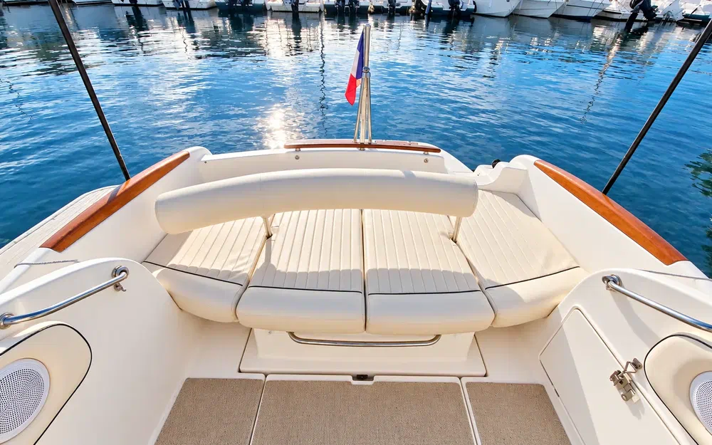 slider 6 Jeanneau Leader 705