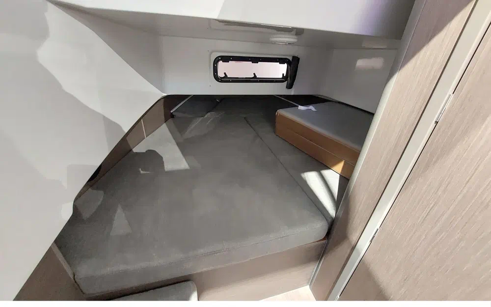 slider 4 Beneteau Flyer 9 Spacedeck