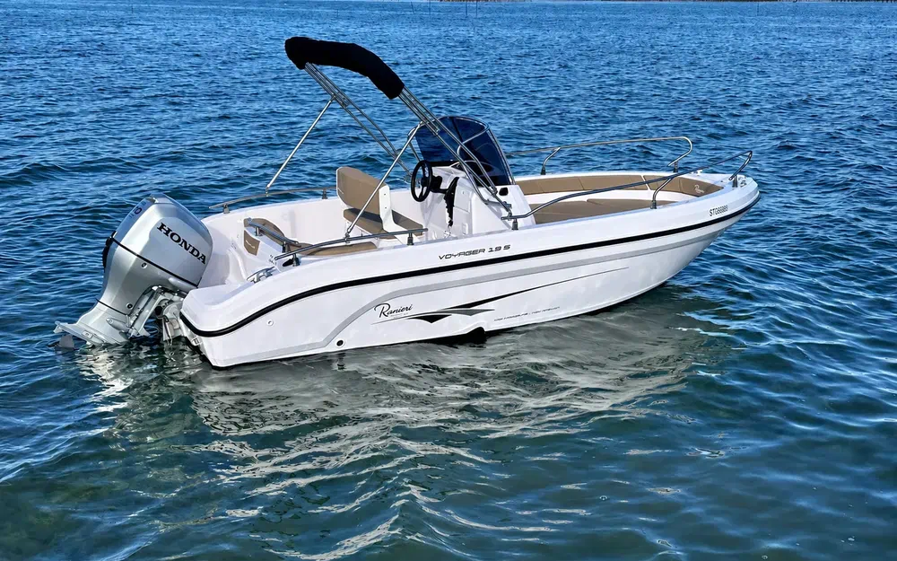 slider 1 Ranieri Voyager 19 S