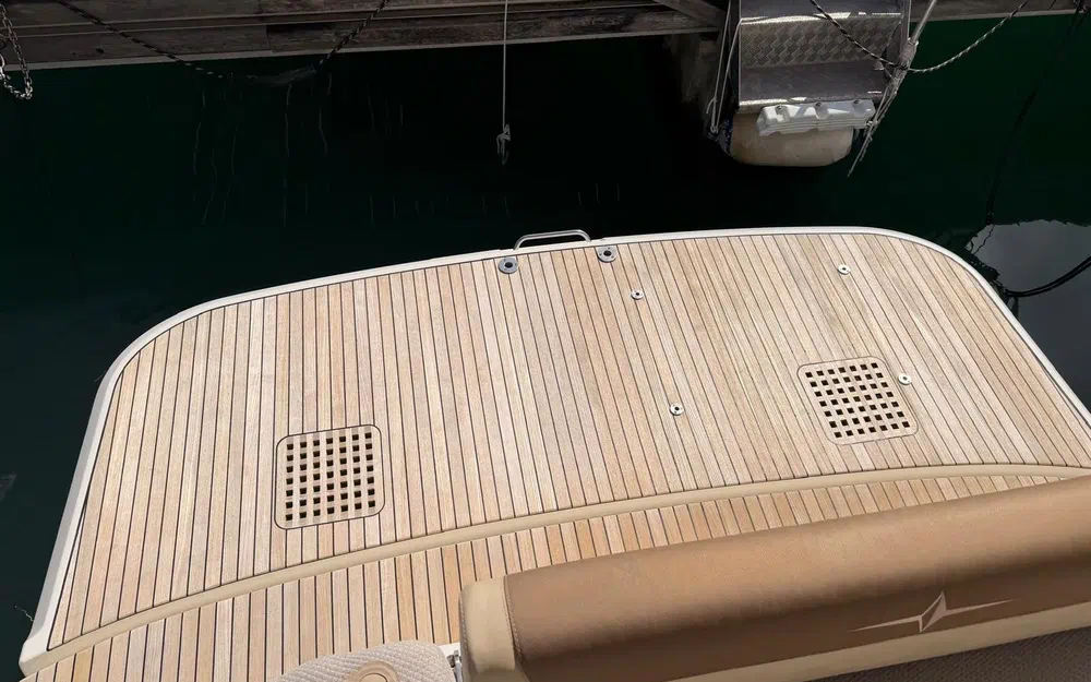 slider 9 Bavaria 400 Hard Top