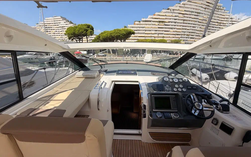 slider 4 Bavaria 400 Hard Top