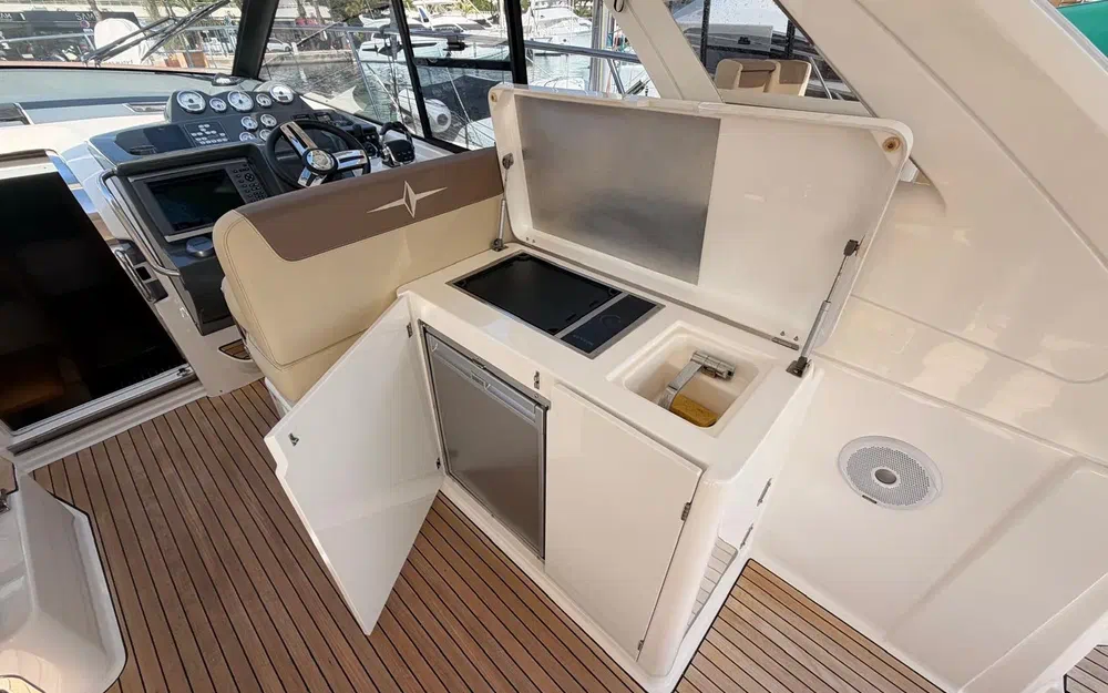 slider 7 Bavaria 400 Hard Top