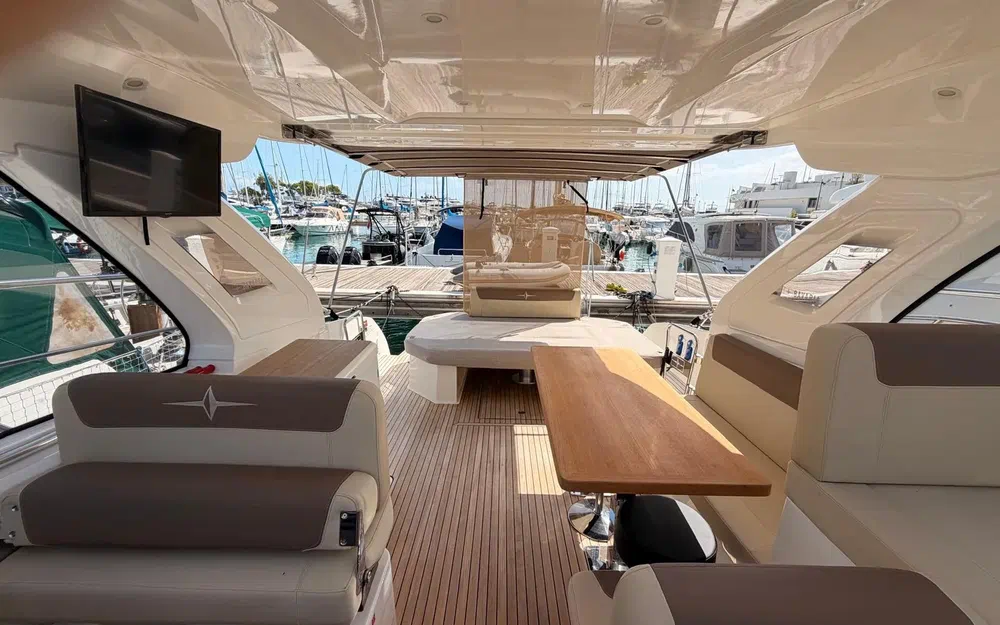 slider 8 Bavaria 400 Hard Top