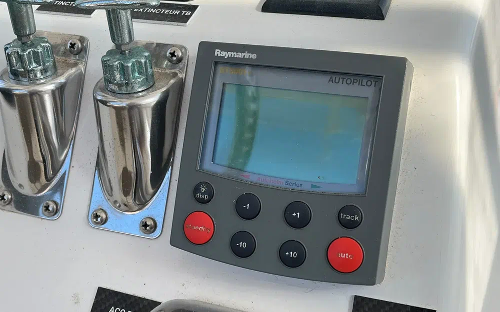 slider 11 Luhrs 36 Convertible