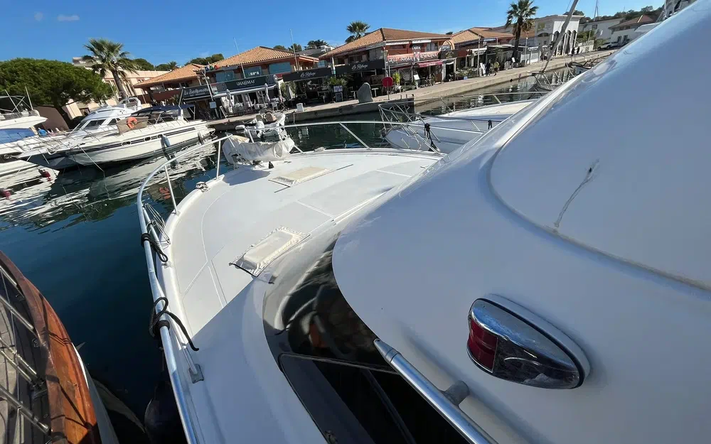 slider 3 Luhrs 36 Convertible