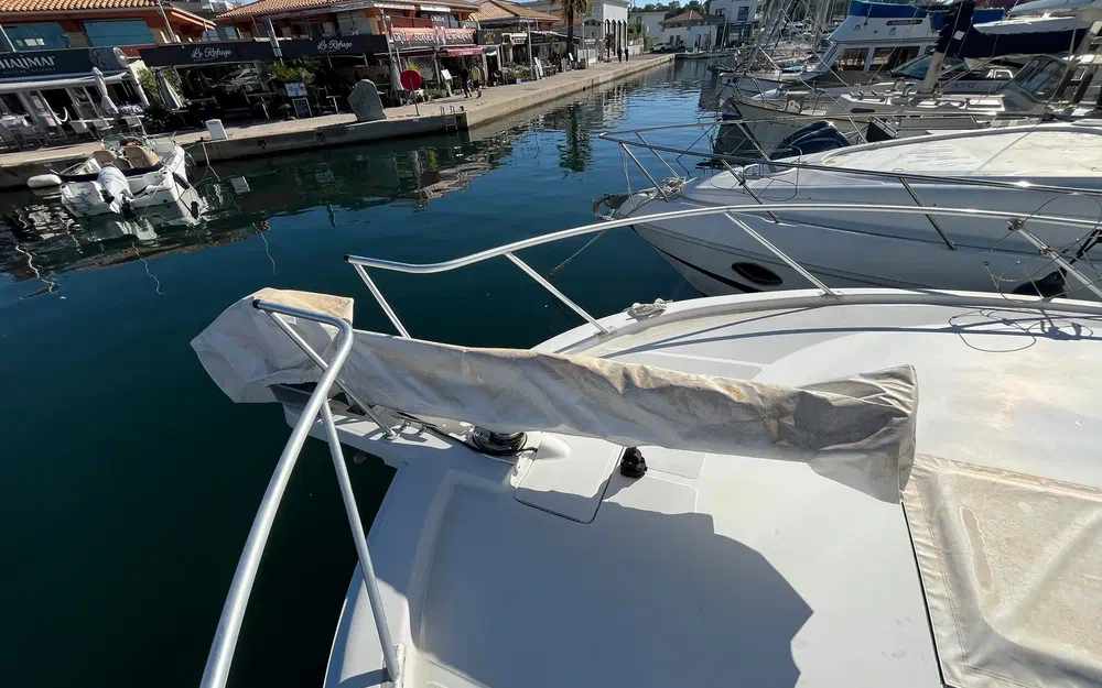 slider 4 Luhrs 36 Convertible