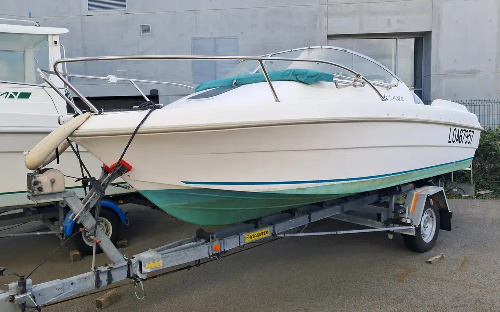slider 7 Jeanneau Leader 545