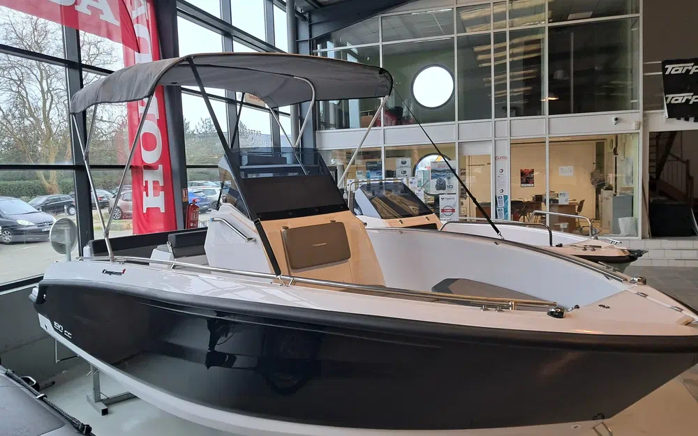 slider 2 Compass Boat 190