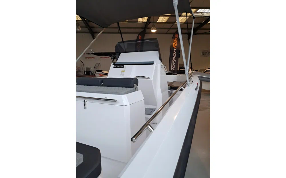 slider 3 Compass Boat 190