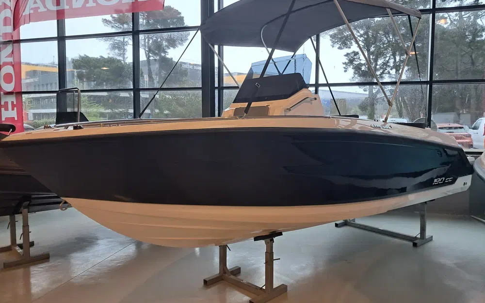 slider 4 Compass Boat 190