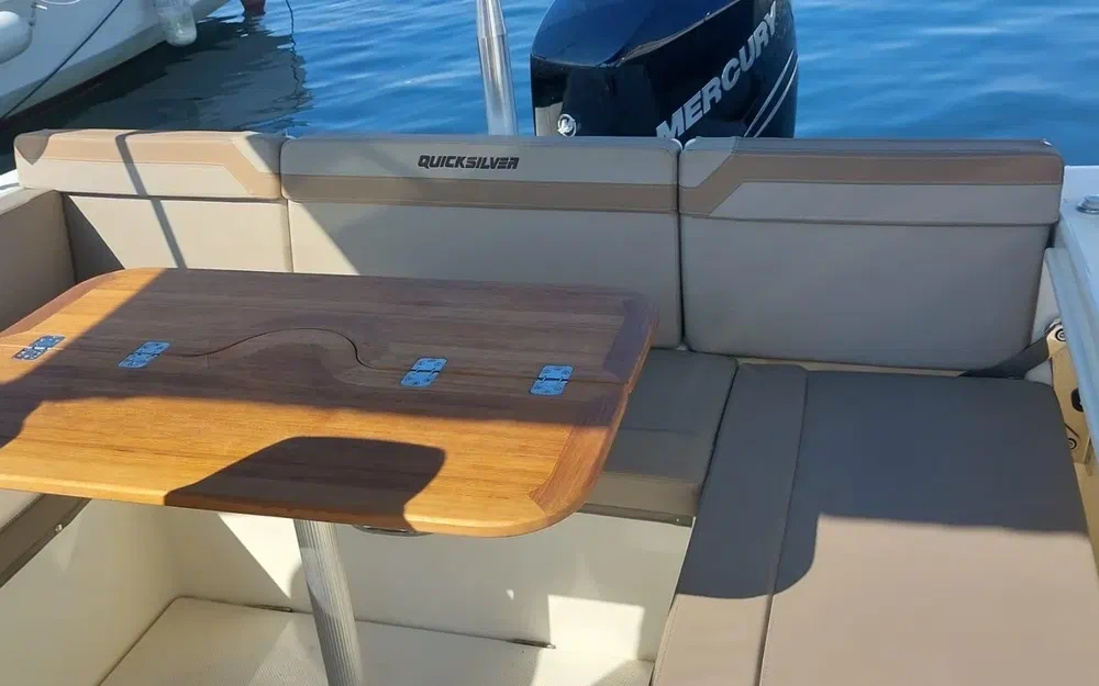 slider 15 Quicksilver Activ 755 Sundeck