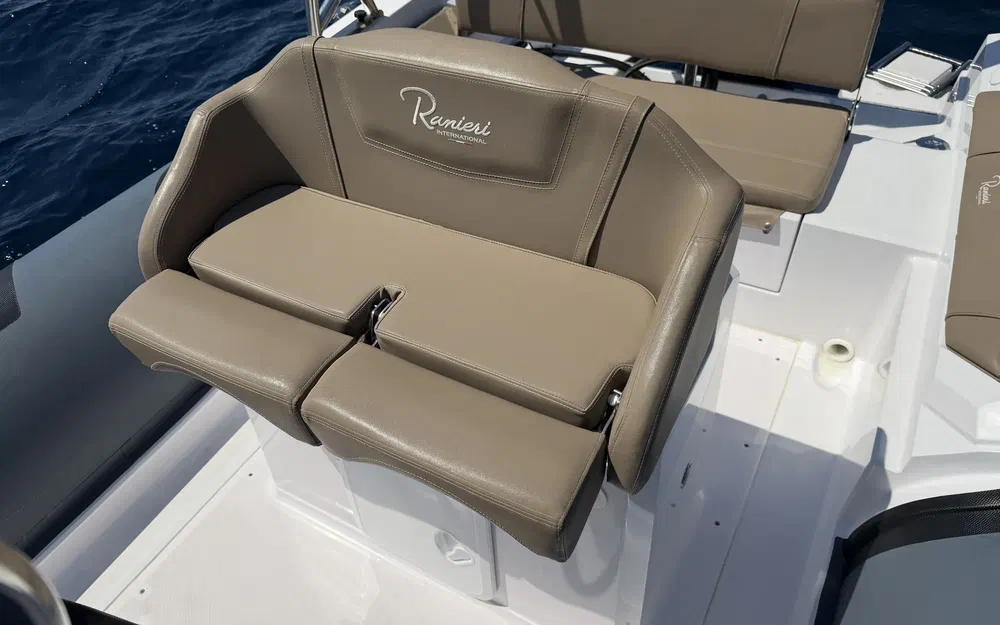 slider 7 Ranieri Cayman 23 Sport