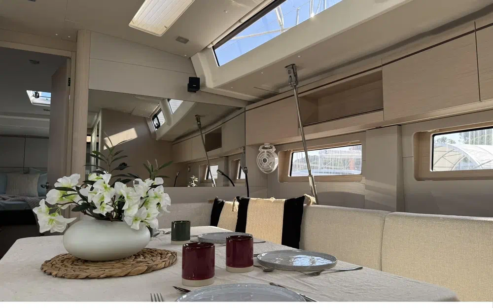 slider 12 Beneteau Oceanis 51.1