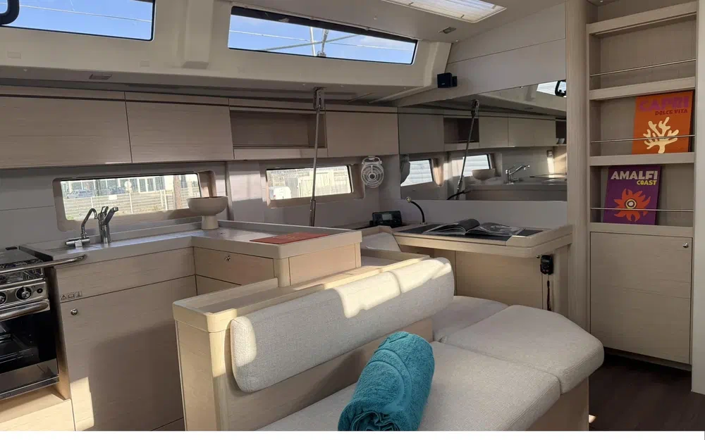 slider 14 Beneteau Oceanis 51.1