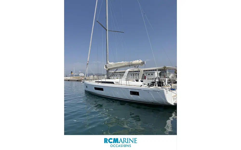 slider 4 Beneteau Oceanis 51.1