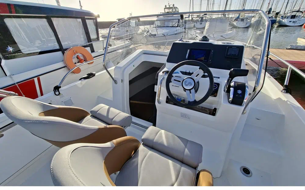slider 9 Beneteau Flyer 7 SUNdeck