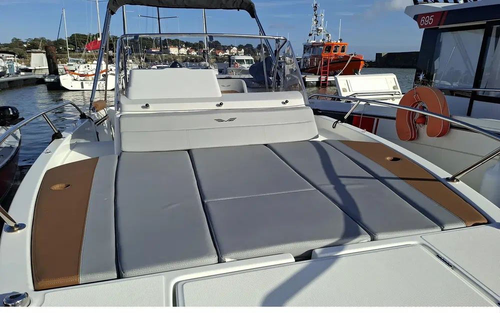 slider 2 Beneteau Flyer 7 SUNdeck