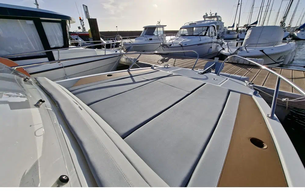 slider 3 Beneteau Flyer 7 SUNdeck