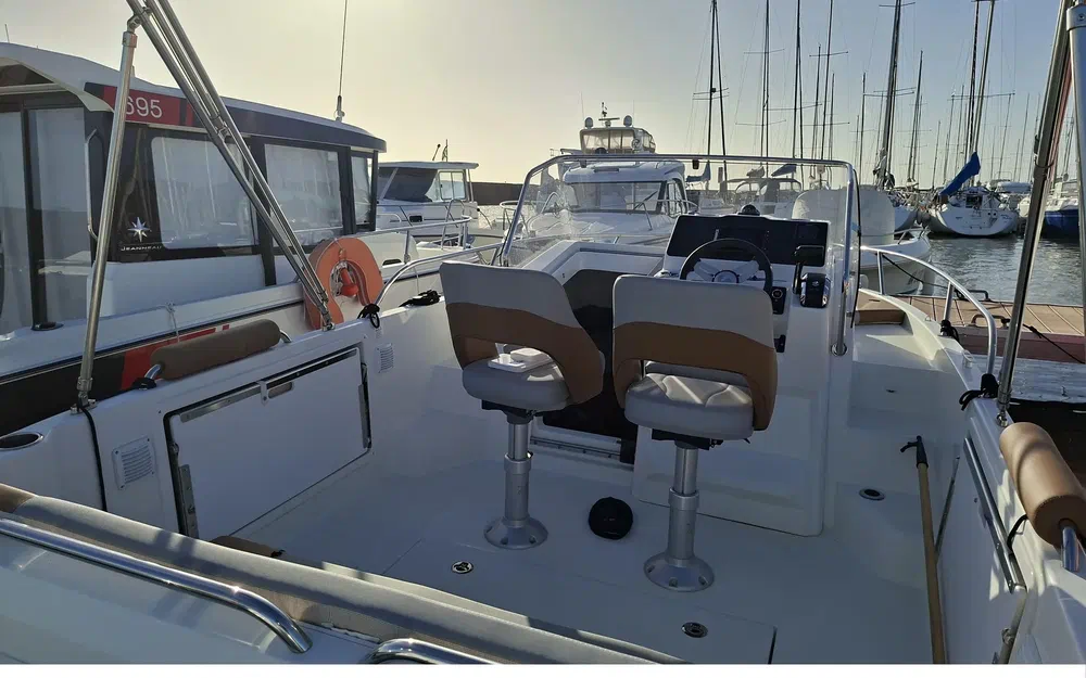 slider 8 Beneteau Flyer 7 SUNdeck