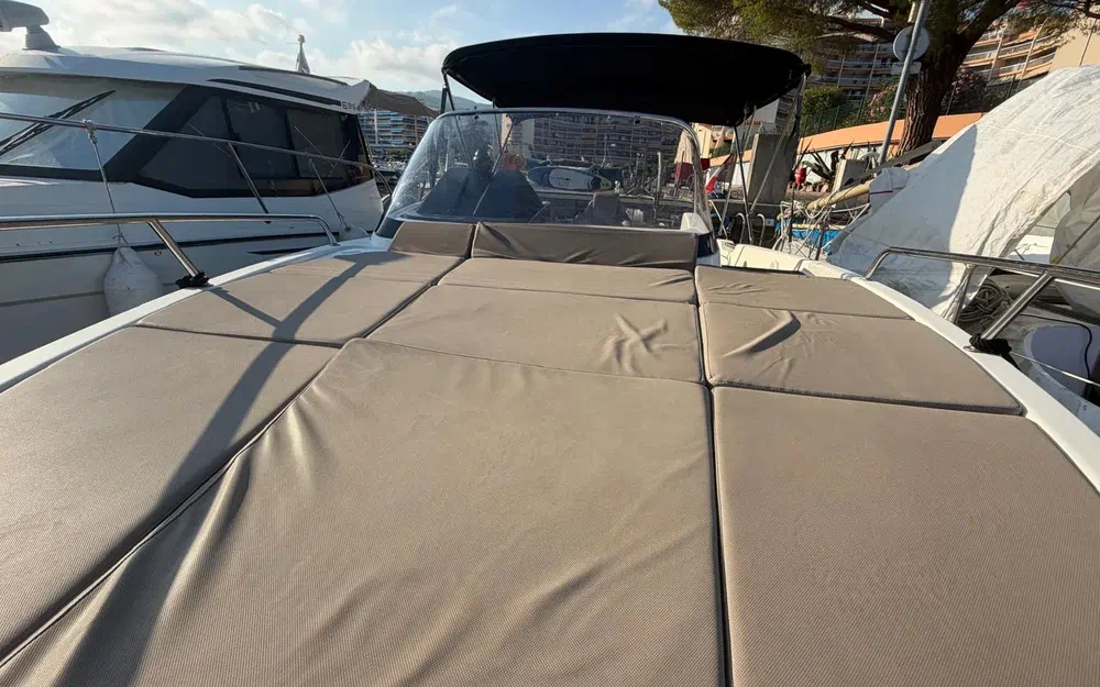 slider 8 Quicksilver Activ 755 Sundeck