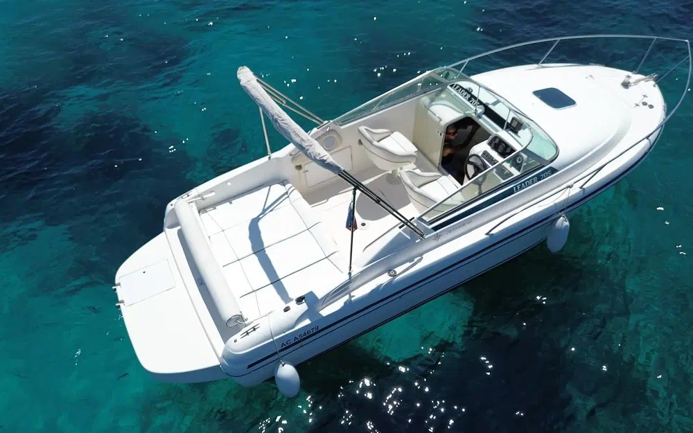 slider 1 Jeanneau Leader 705