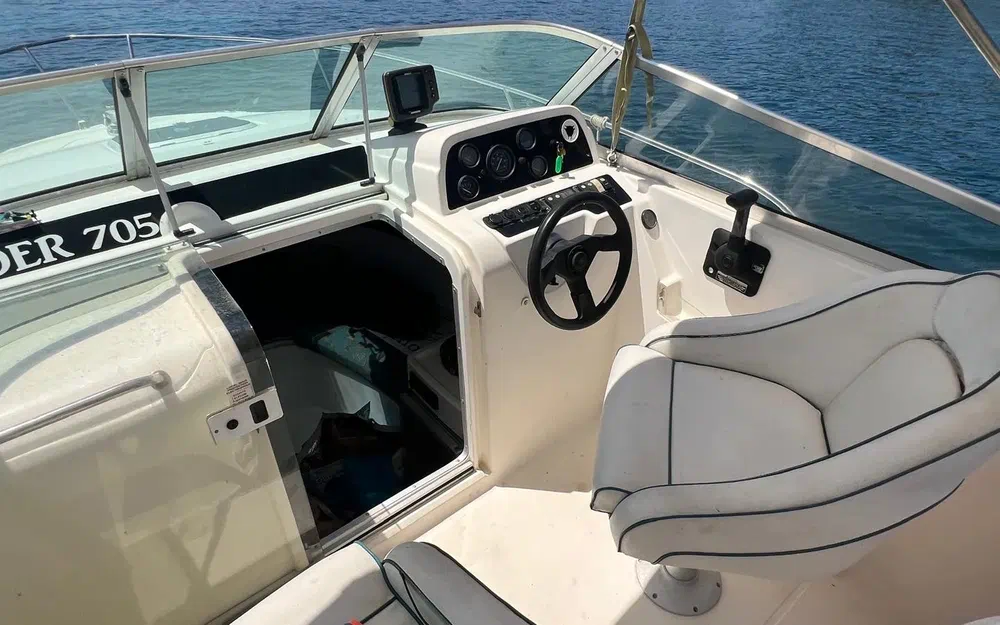 slider 5 Jeanneau Leader 705