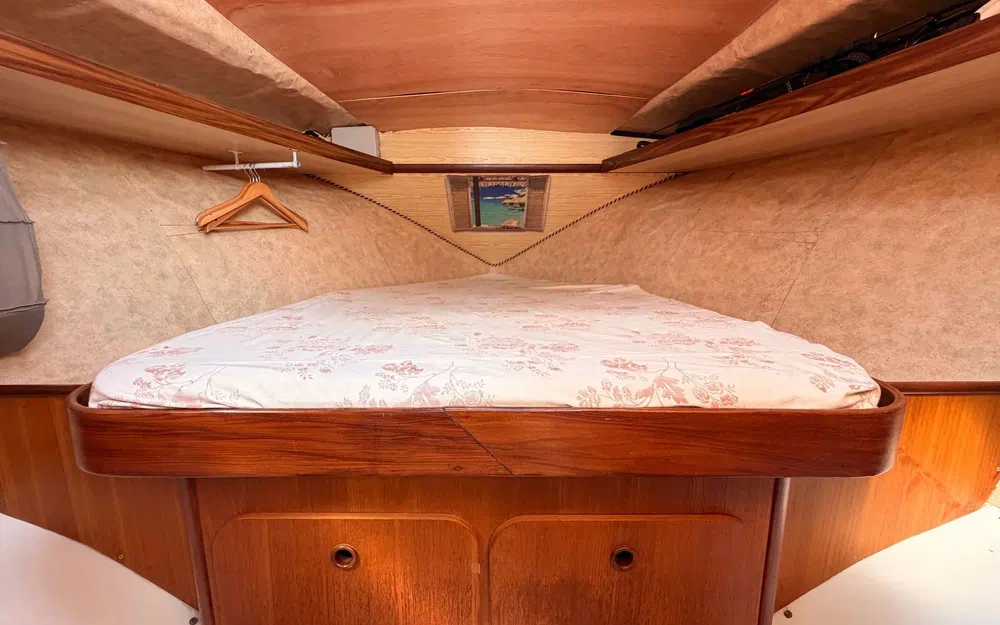 slider 10 Beneteau Antares 860