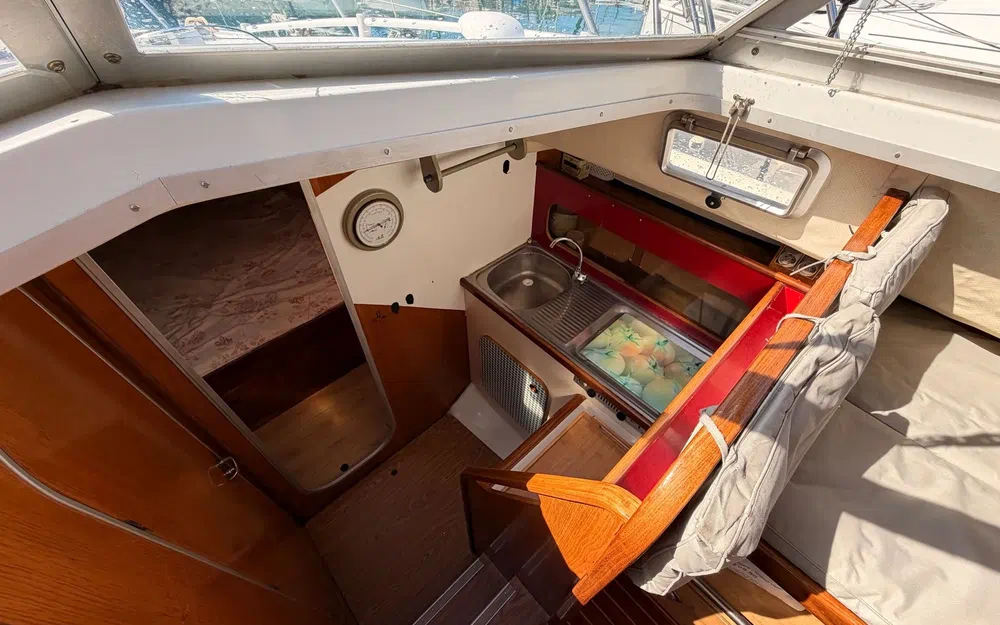 slider 19 Beneteau Antares 860