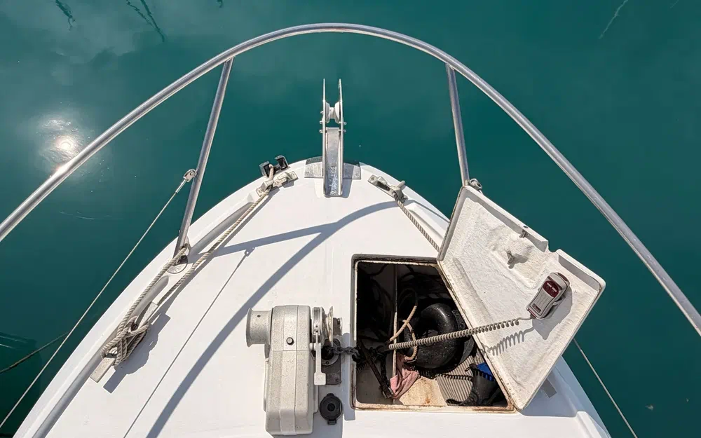 slider 24 Beneteau Antares 860