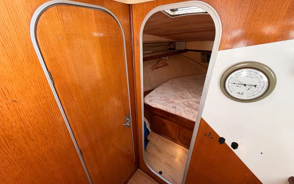 slider 28 Beneteau Antares 860